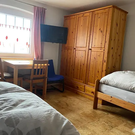 Ferienzimmer Oelhaf In Blau Self Check-in Mit Key-tresore