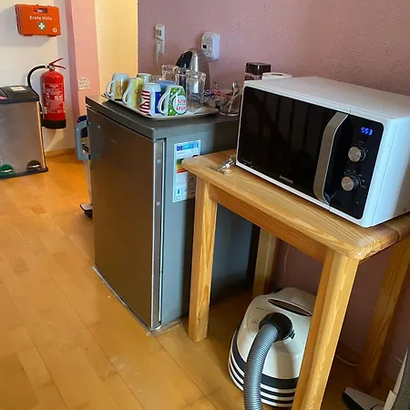 Ferienzimmer Oelhaf In Blau Self Check-in Mit Key-tresore Homestay